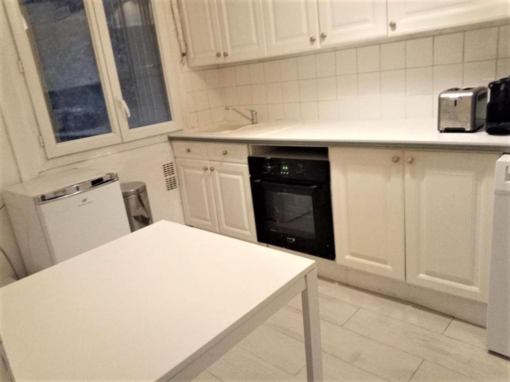 Entier A Rue Lafayette. Appartement Parijs