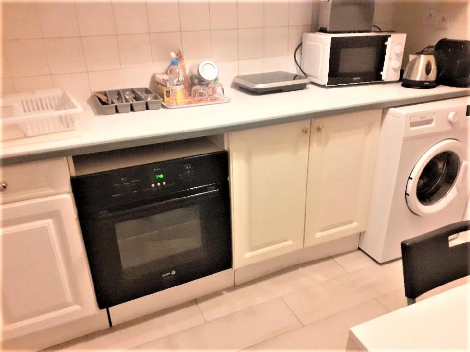 Entier A Rue Lafayette. Appartement Parijs